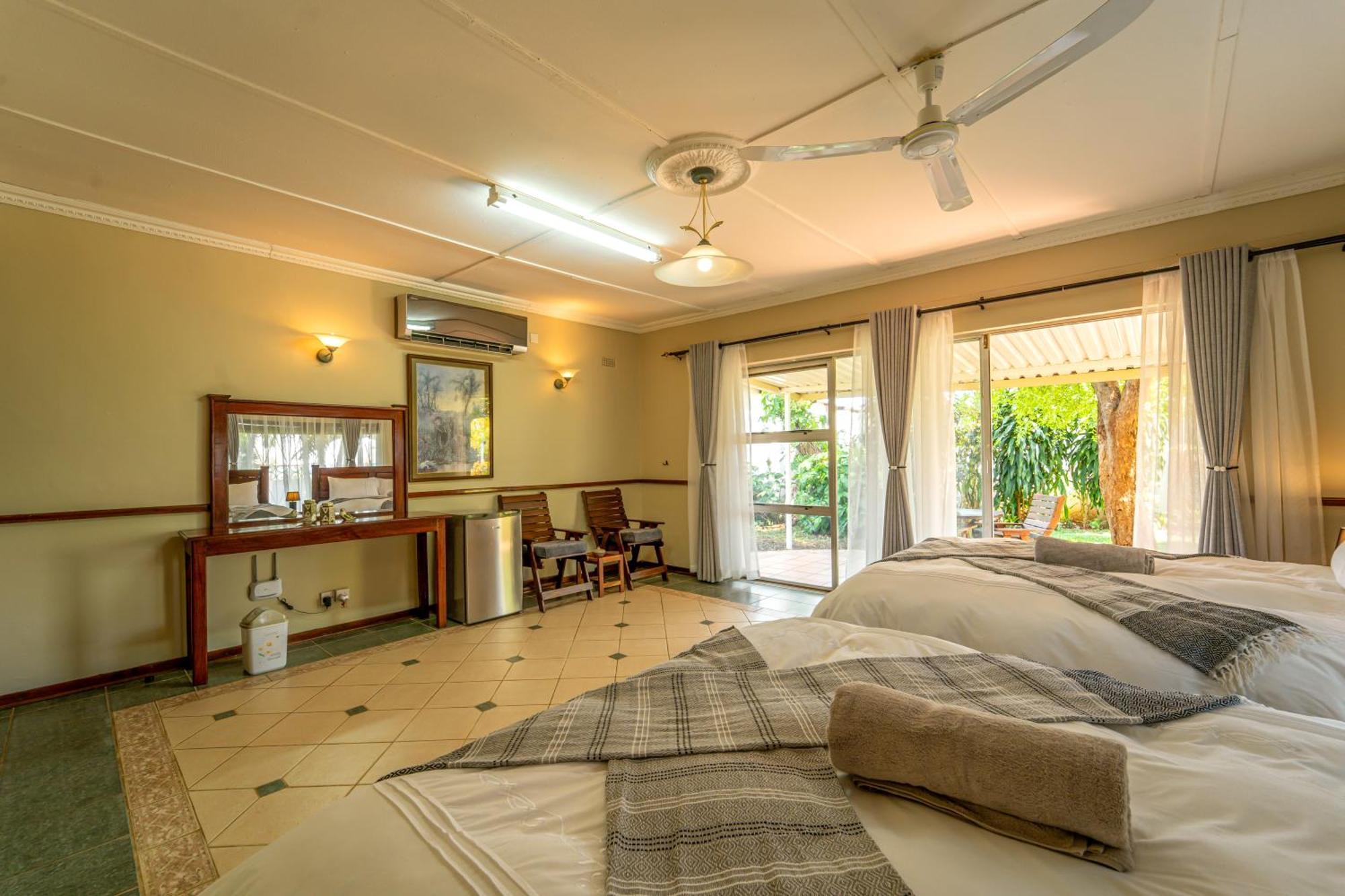 Room In Villa - Zambezi Family Lodge - Elephant Room Victoria Falls Exterior photo